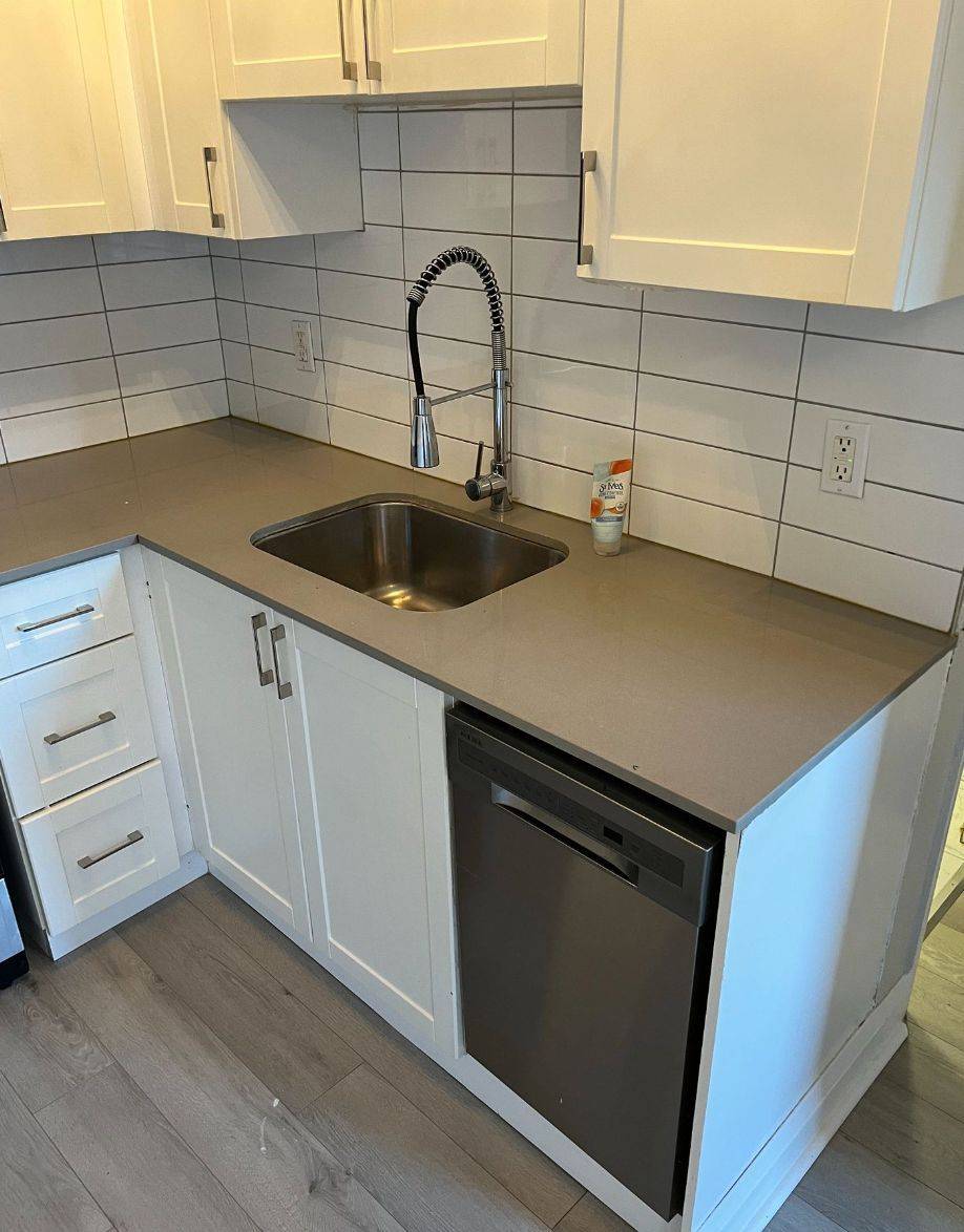 Toronto E02, ON M4C 5B1,53 Dawes RD #204