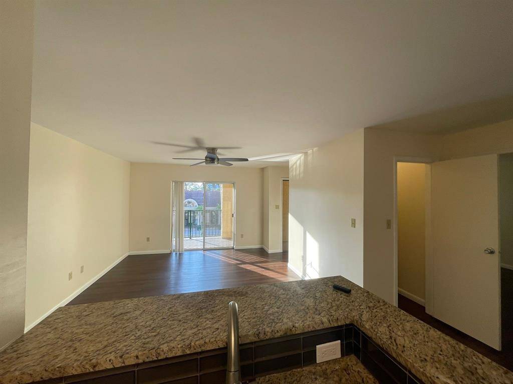 Coral Springs, FL 33071,Address not disclosed