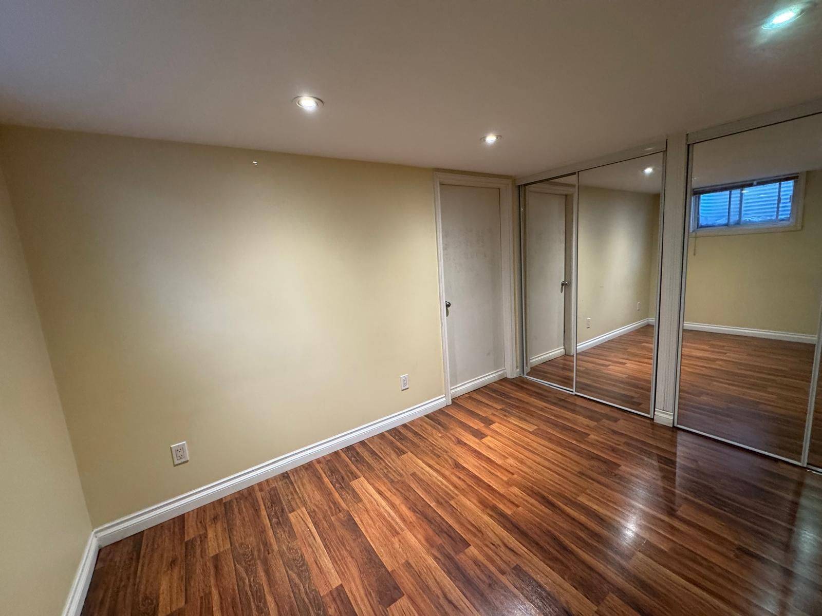 Mississauga, ON L5G 1H4,308 Lakeshore RD E #Lower level