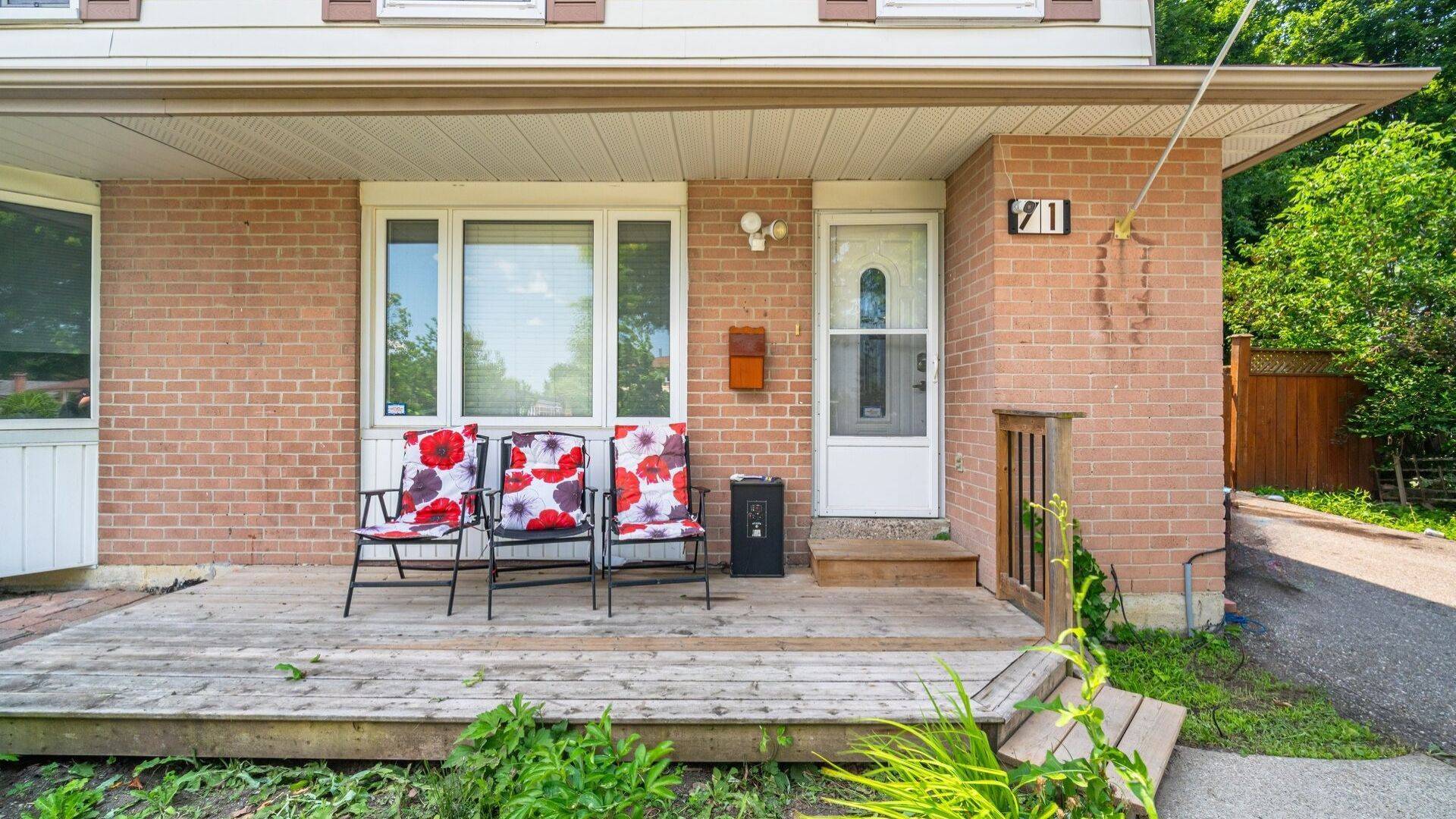 Brampton, ON L6S 2S2,71 Mandarin CRES N