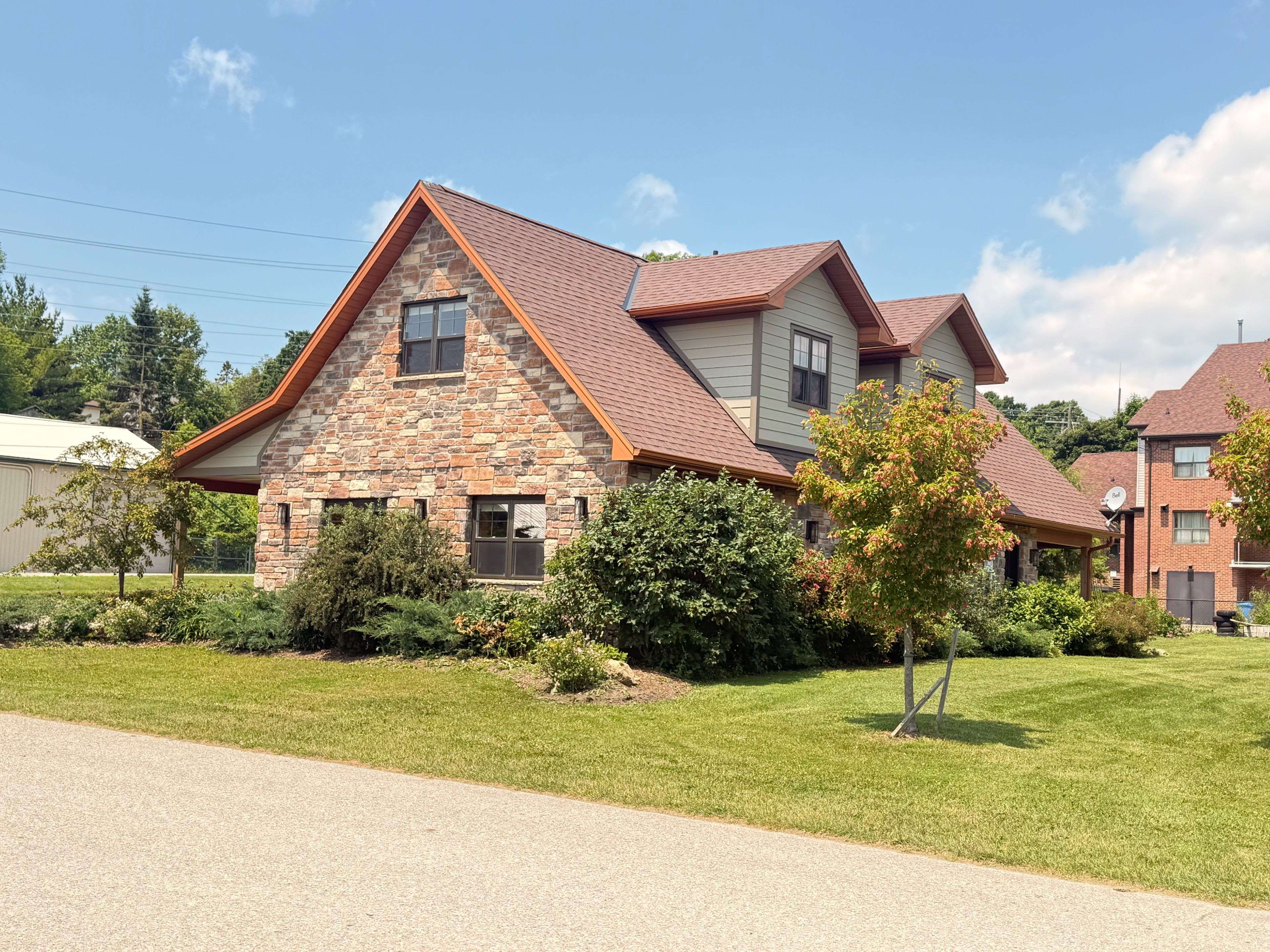 East Luther Grand Valley, ON L9W 5Y5,10 William ST
