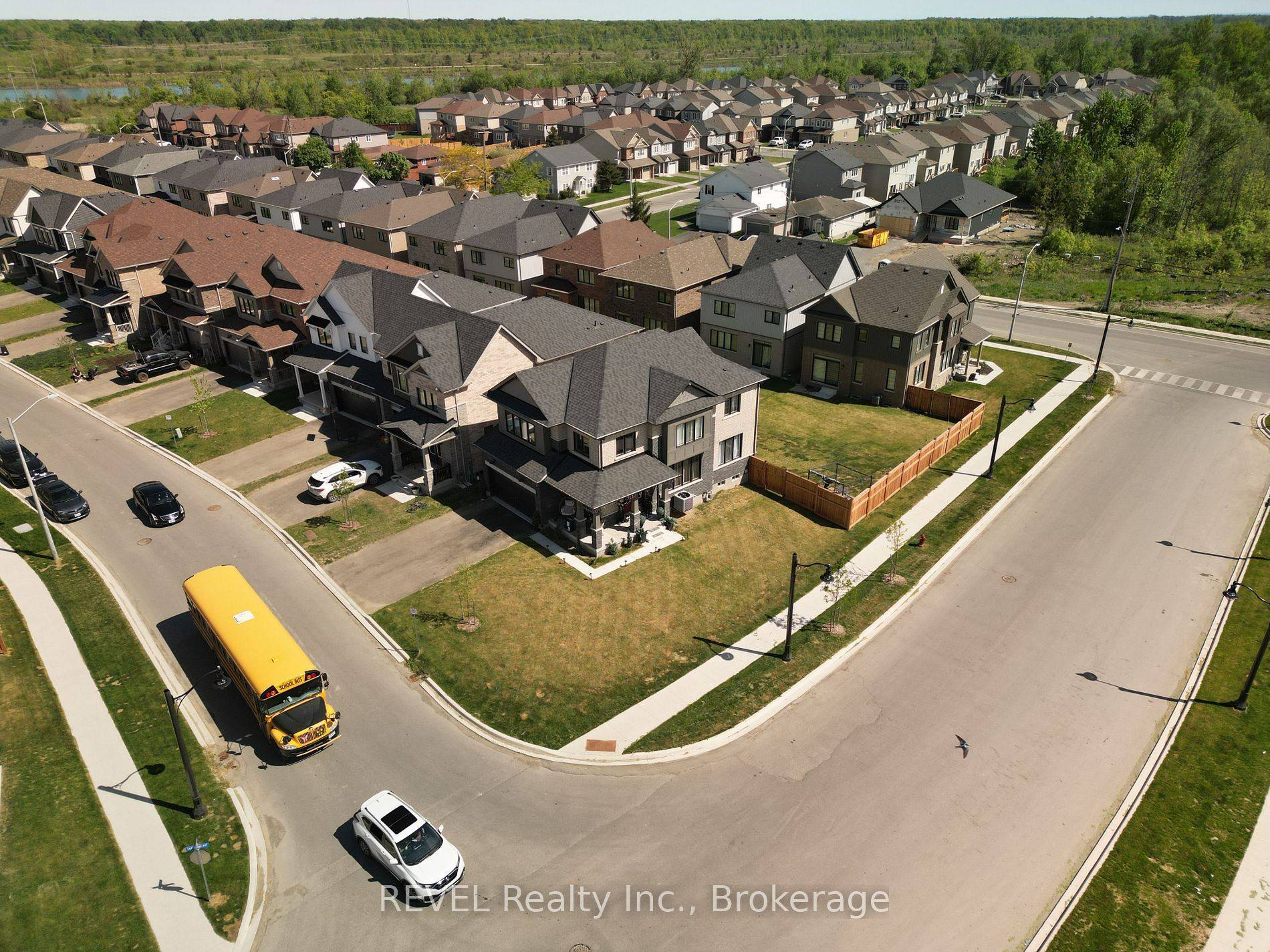 Welland, ON L3B 0M2,167 STERN DR