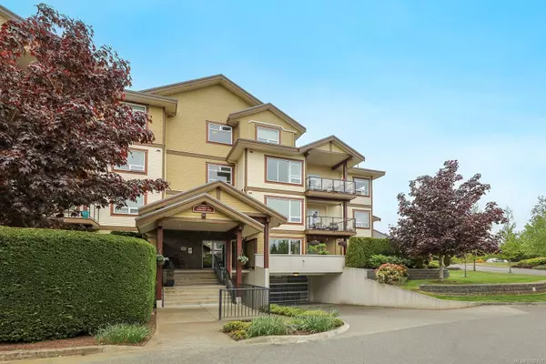 Courtenay, BC V9N 9X8,3666 Royal Vista Way #613