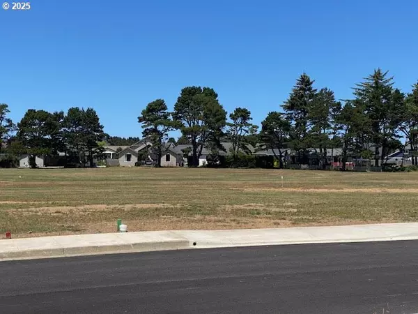 2 Bandon Coast Village, Bandon, OR 97411