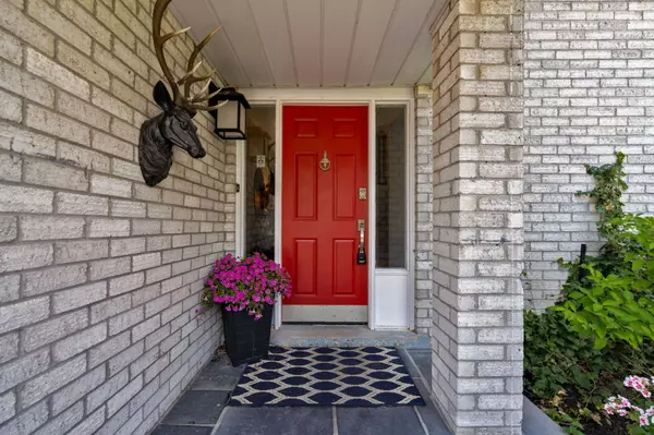New Tecumseth, ON L9R 1M4,2 Willis DR
