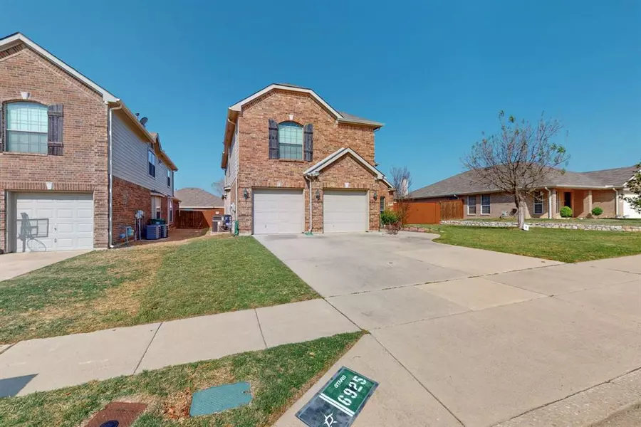 6925 Cattle Drive, Fort Worth, TX 76179