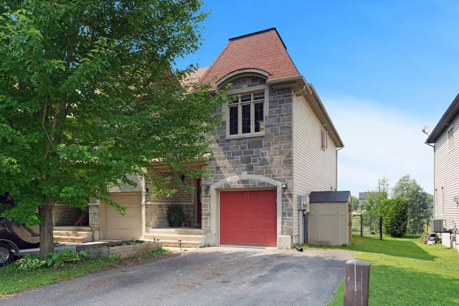 88 Asselin ST, The Nation, ON K0A 2M0