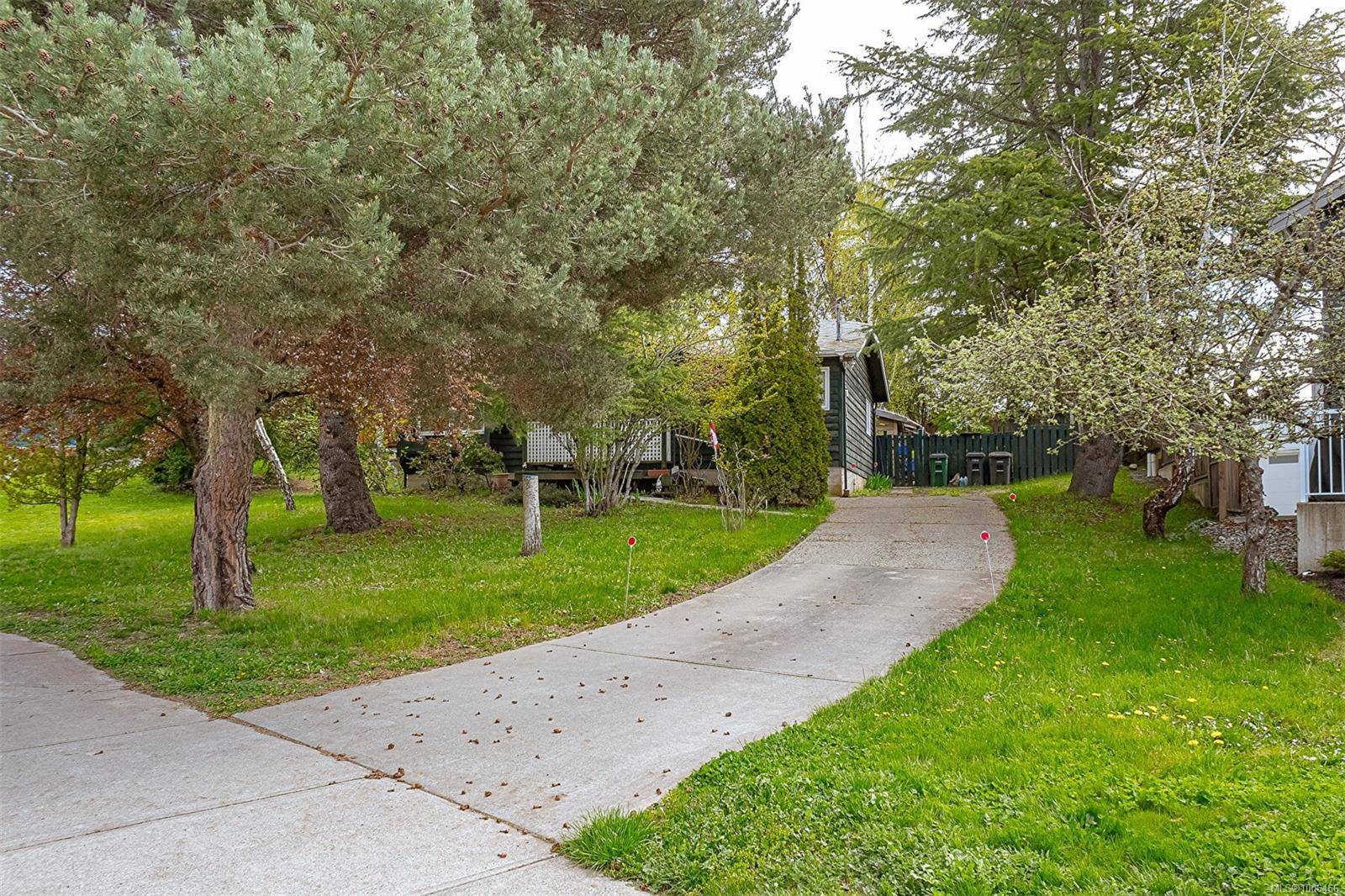 Saanich, BC V8X 2N2,4263 Dieppe Rd