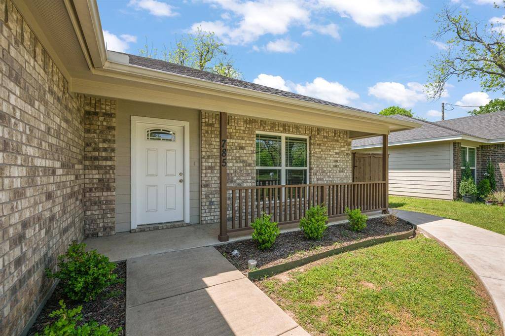 Cleburne, TX 76031,785 Chase Avenue