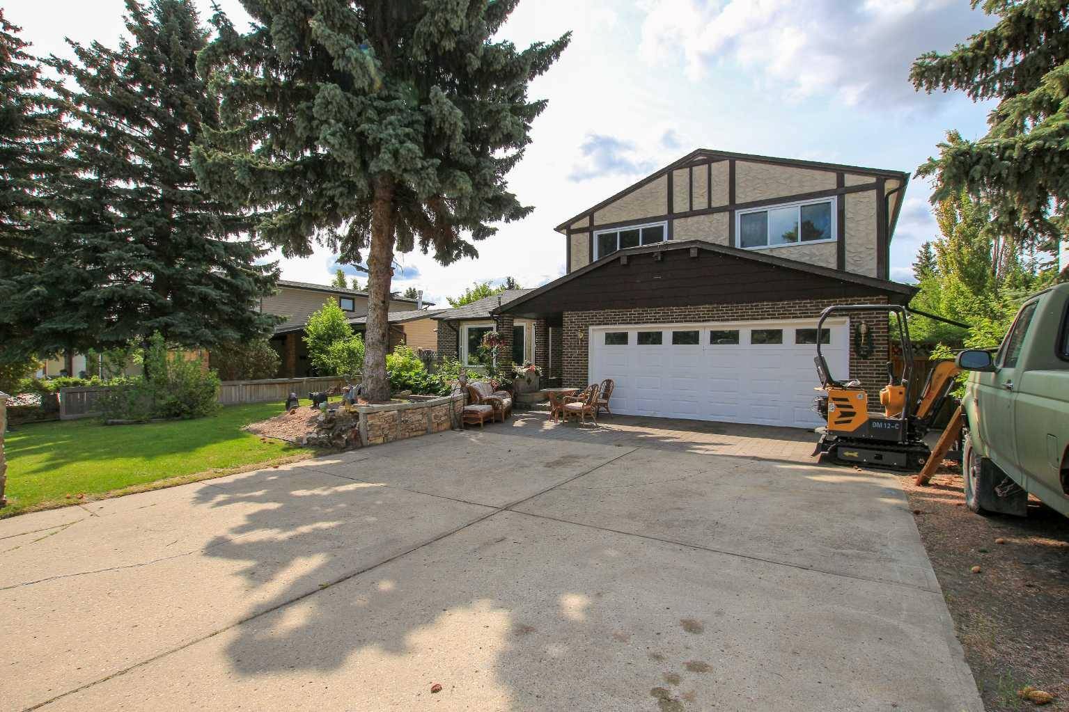 Red Deer, AB T5R 1A6,39 Allan ST