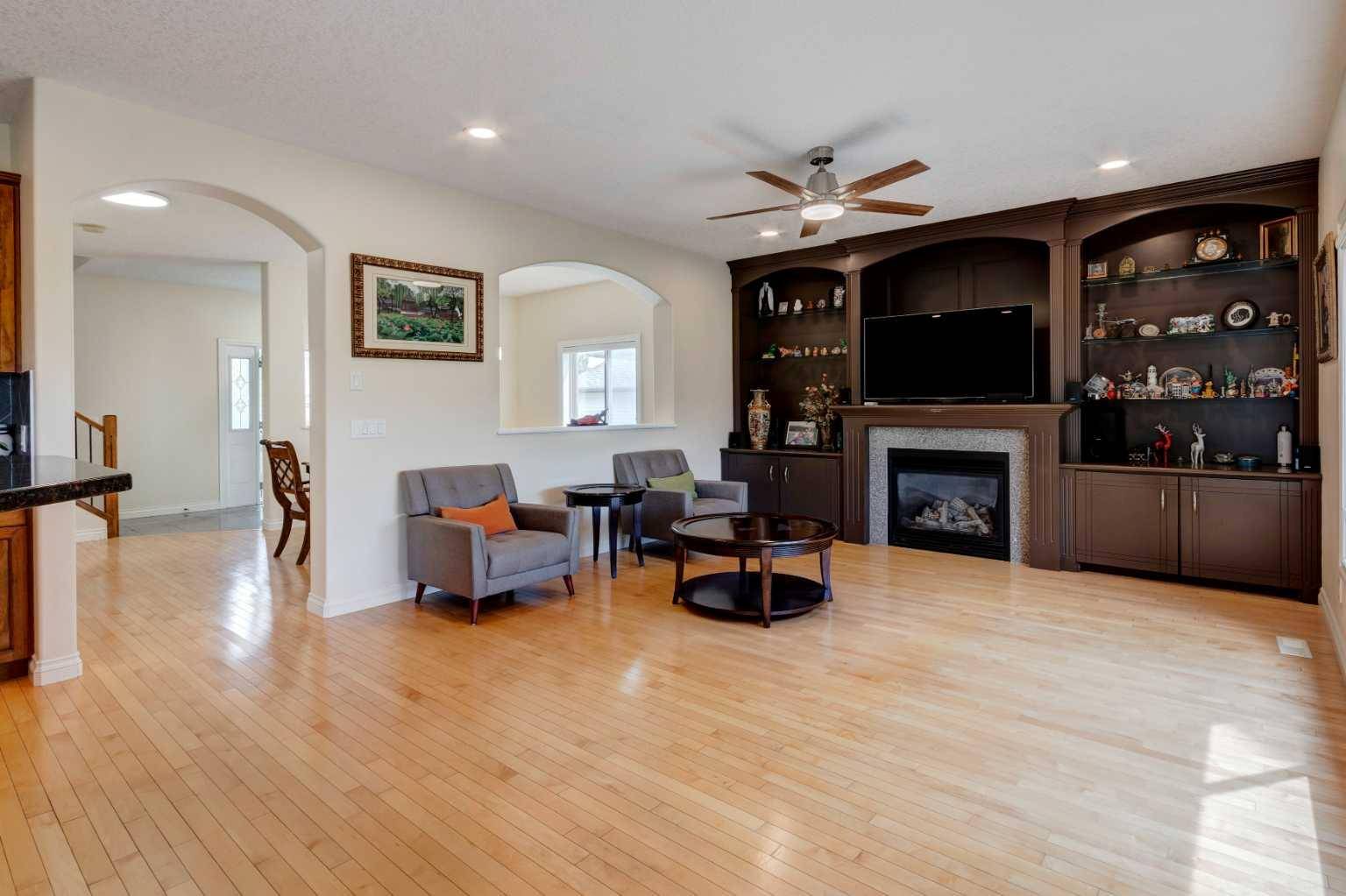 Calgary, AB T3R 1M3,107 Kincora VW NW