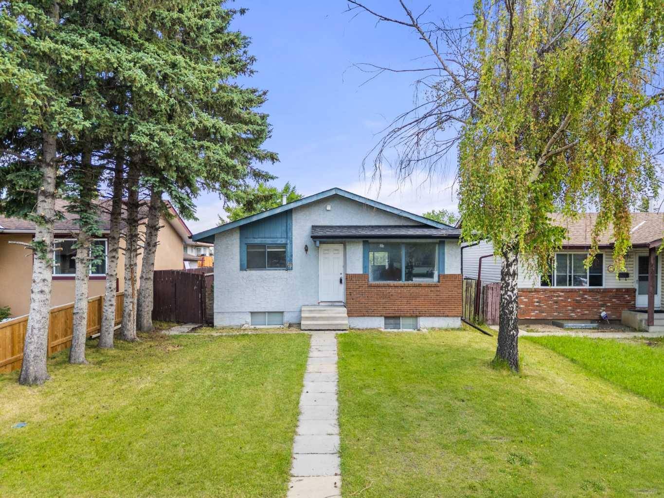 Calgary, AB T3J 1B2,67 Fallswater RD Northeast