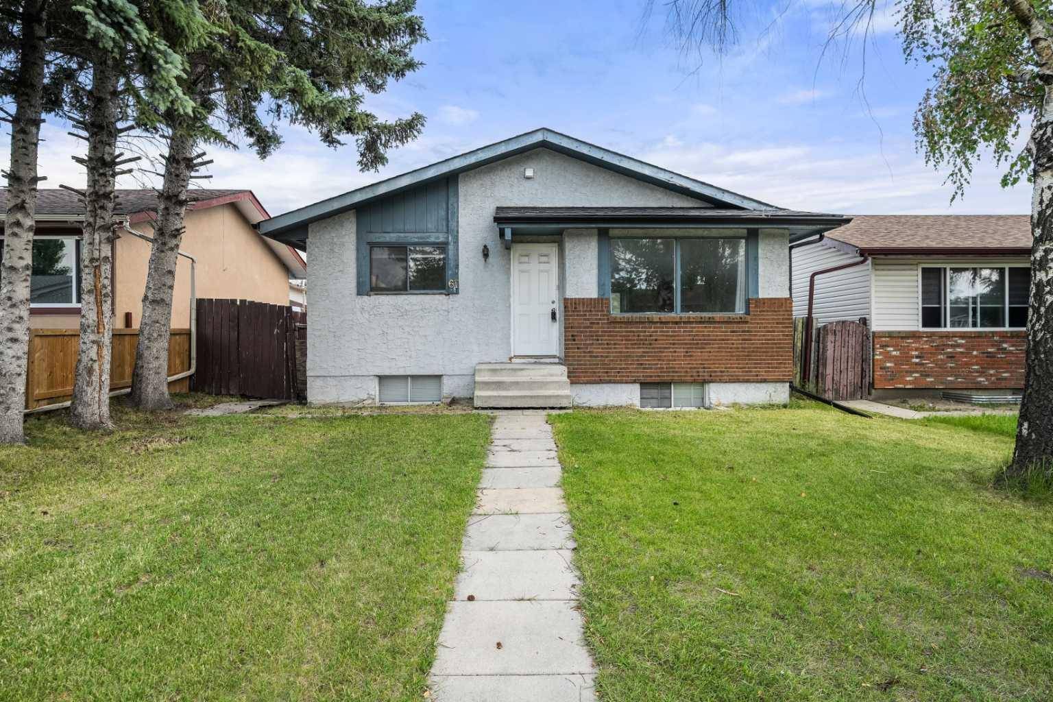 Calgary, AB T3J 1B2,67 Fallswater RD Northeast