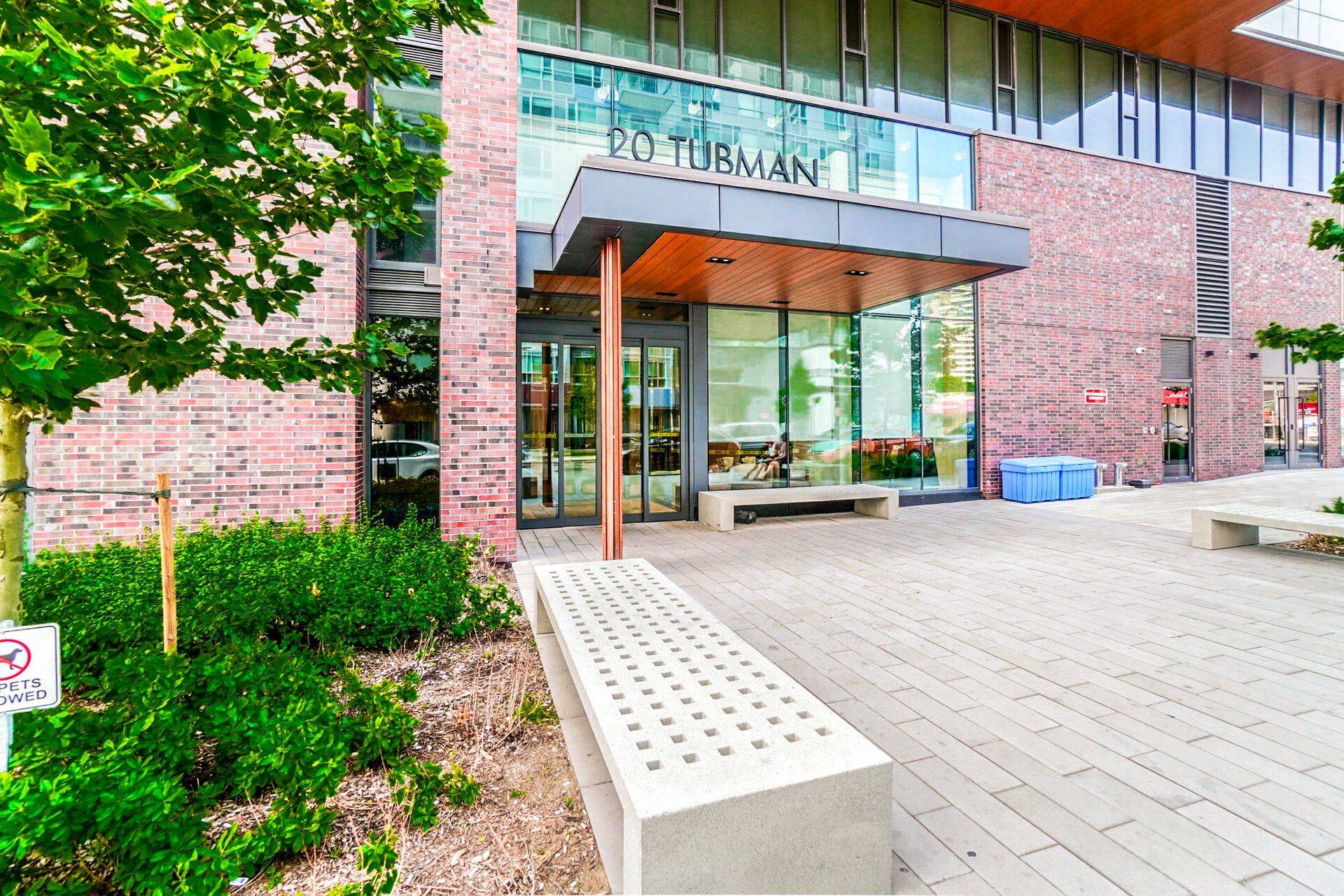 Toronto C08, ON M5A 0M8,20 Tubman AVE #807