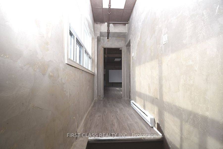 Toronto E01, ON M4M 2R6,3 Carlaw AVE #201