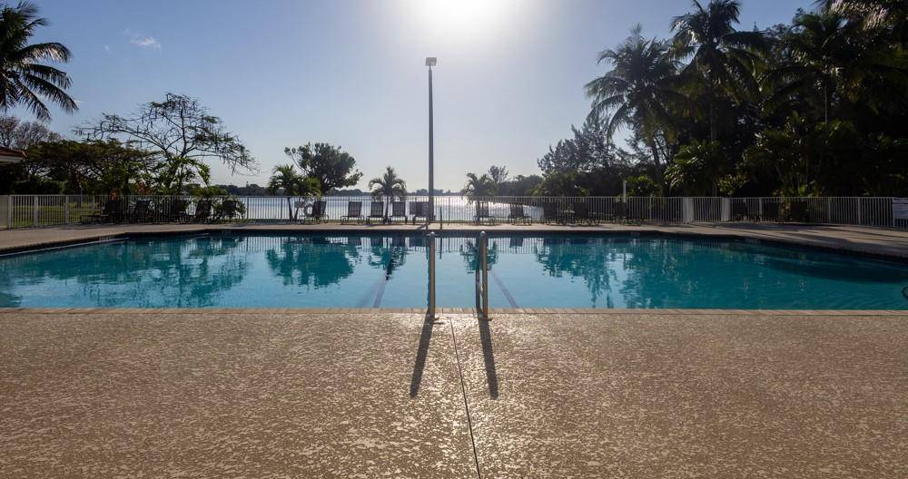Deerfield Beach, FL 33442,1033 SW 42nd Ter