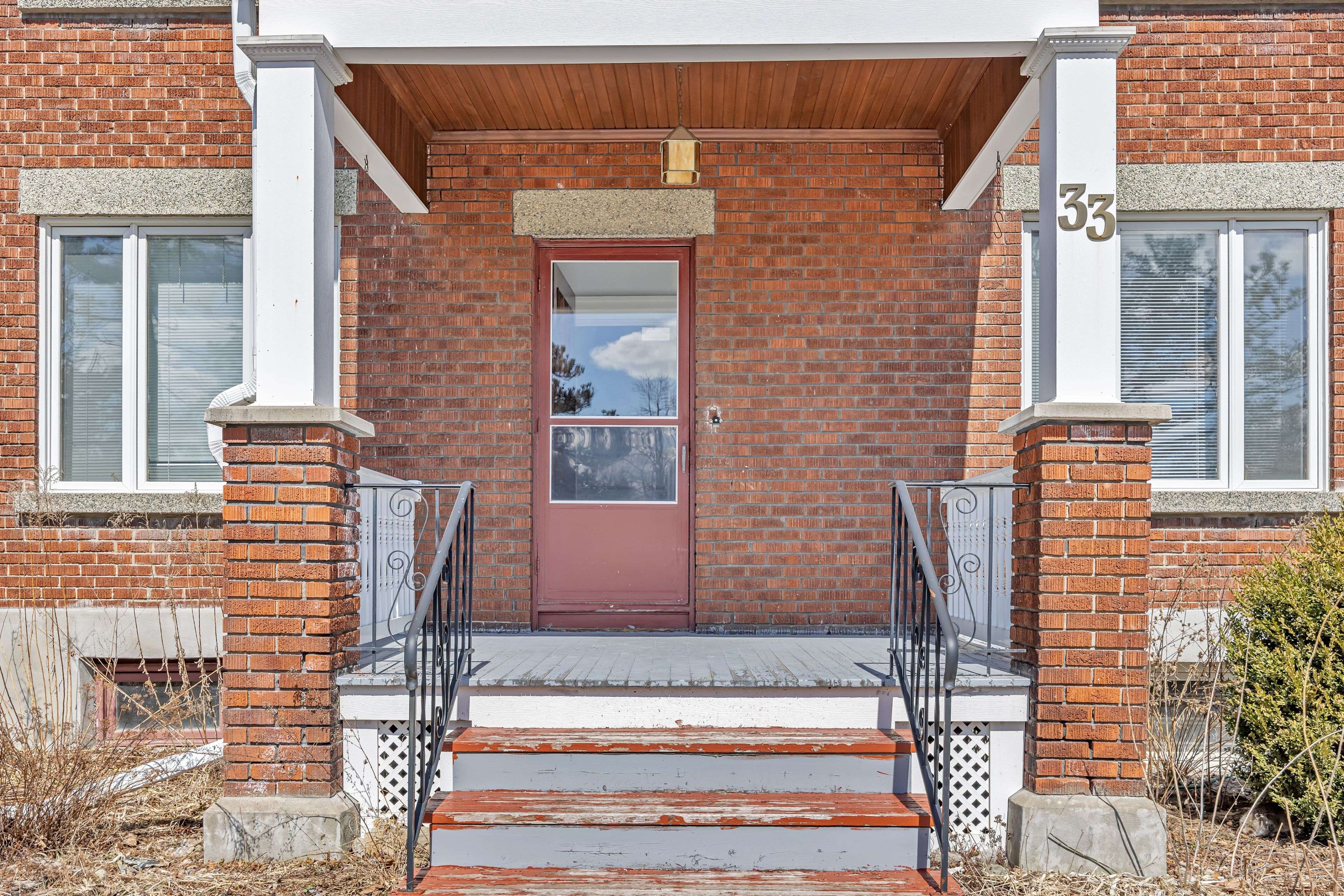 Glebe - Ottawa East And Area, ON K1S 2T4,33 Wilton CRES