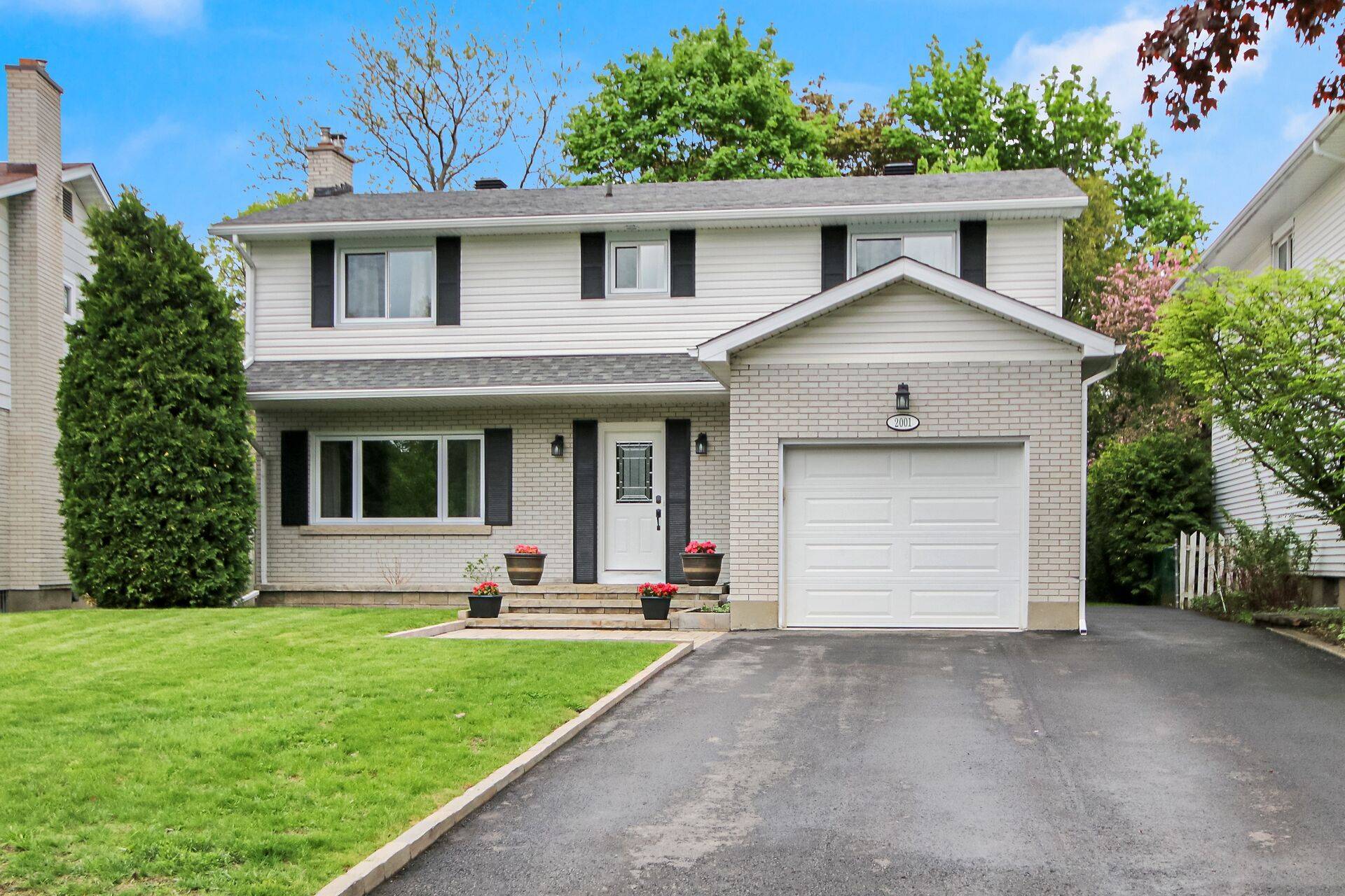 Carlingwood - Westboro And Area, ON K2A 3L4,2001 Neepawa AVE
