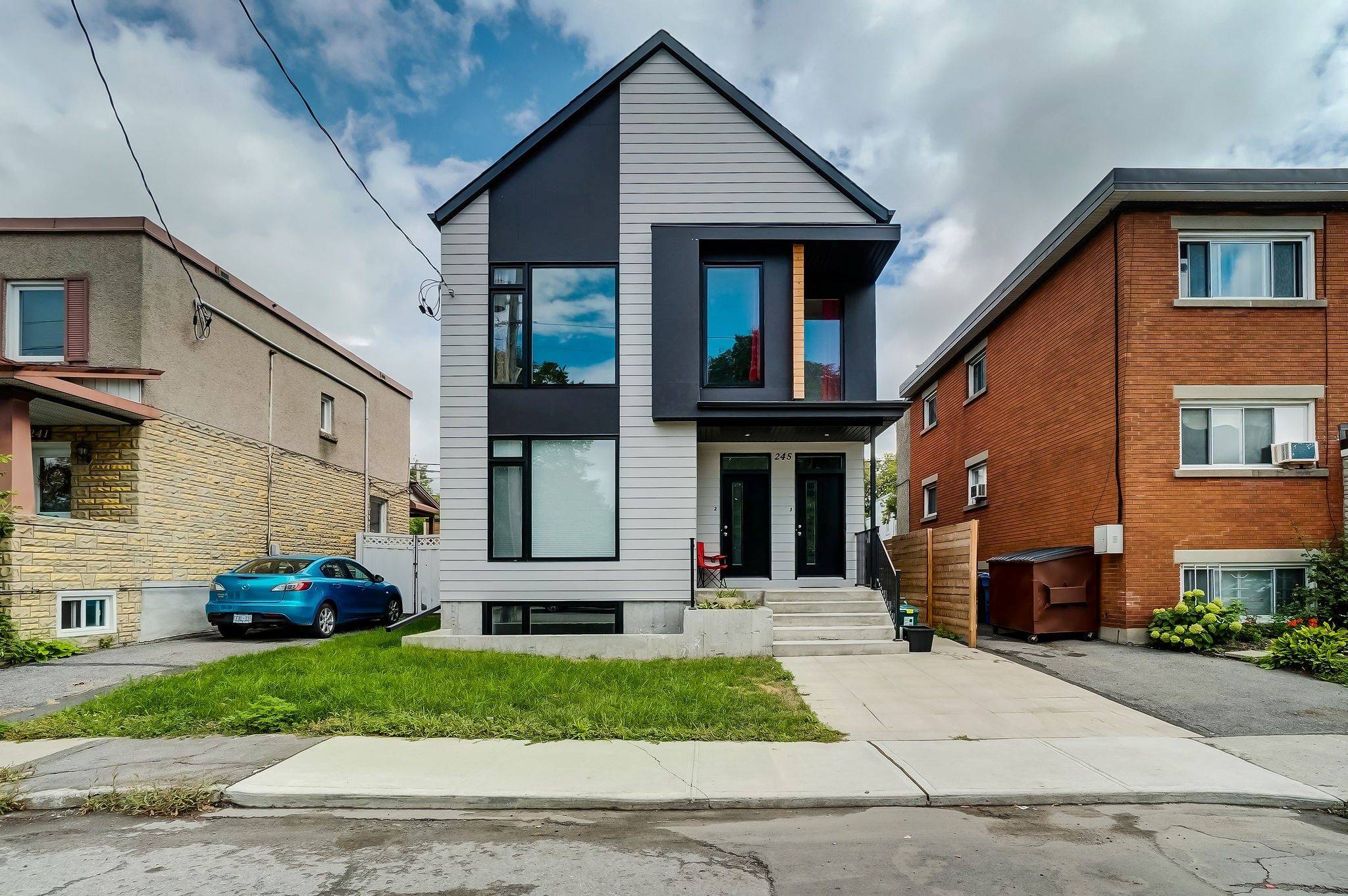 245 Durocher ST, Vanier And Kingsview Park, ON K1L 7S5