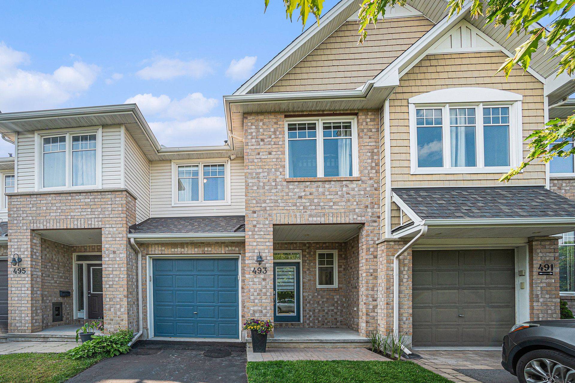 Orleans - Cumberland And Area, ON K4A 0M9,493 Rochefort CIR