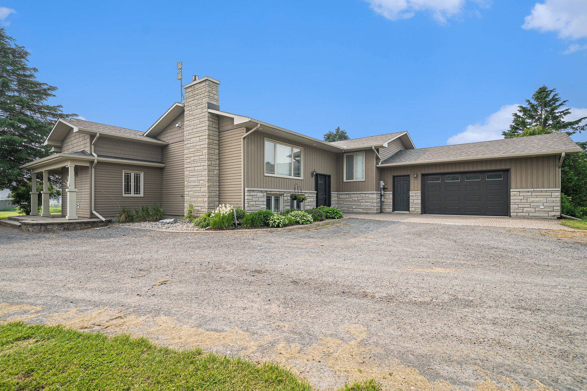 4806 Frank Kenny RD, Orleans - Cumberland And Area, ON K0A 3H0