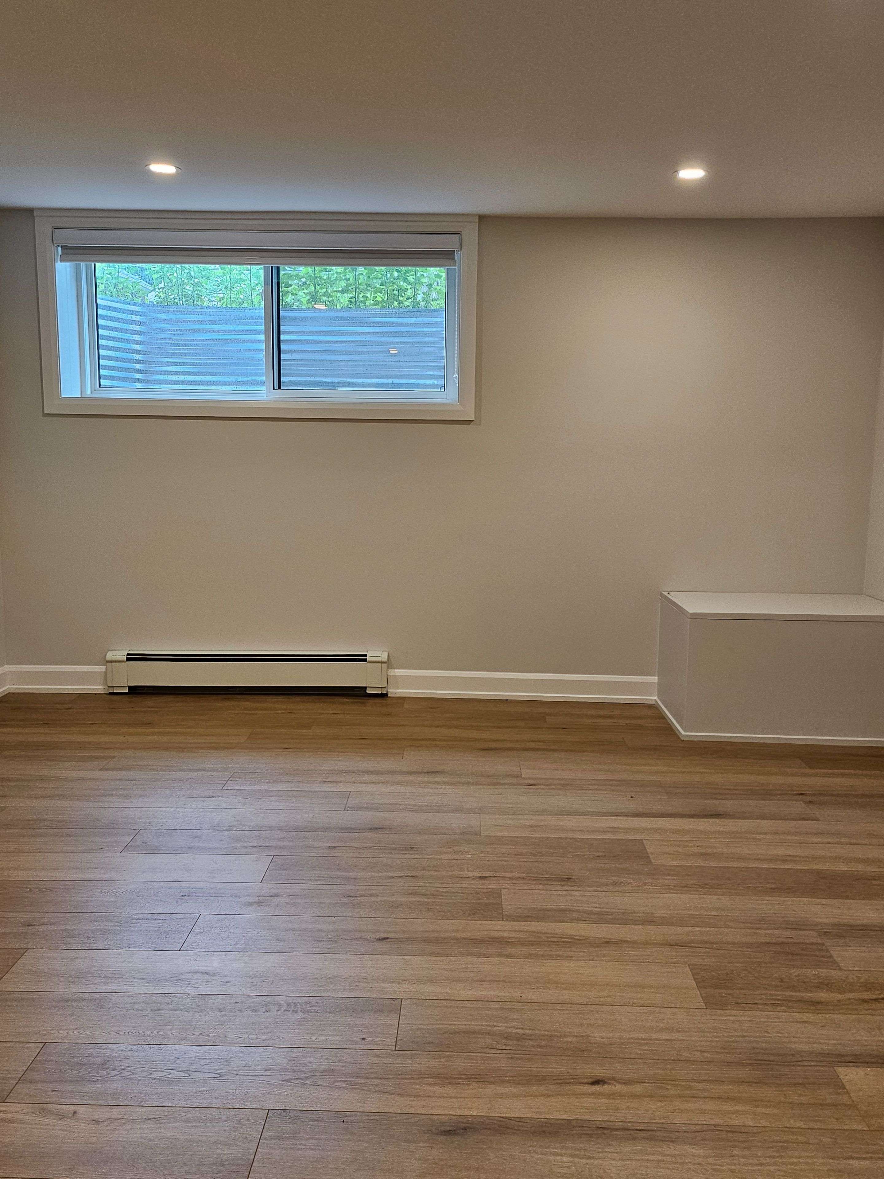 Westboro - Hampton Park, ON K1Z 5E6,555 Churchill AVE N #3