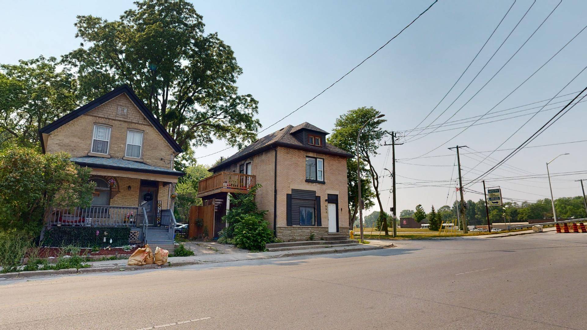 London East, ON N5W 3Y9,553 Quebec ST