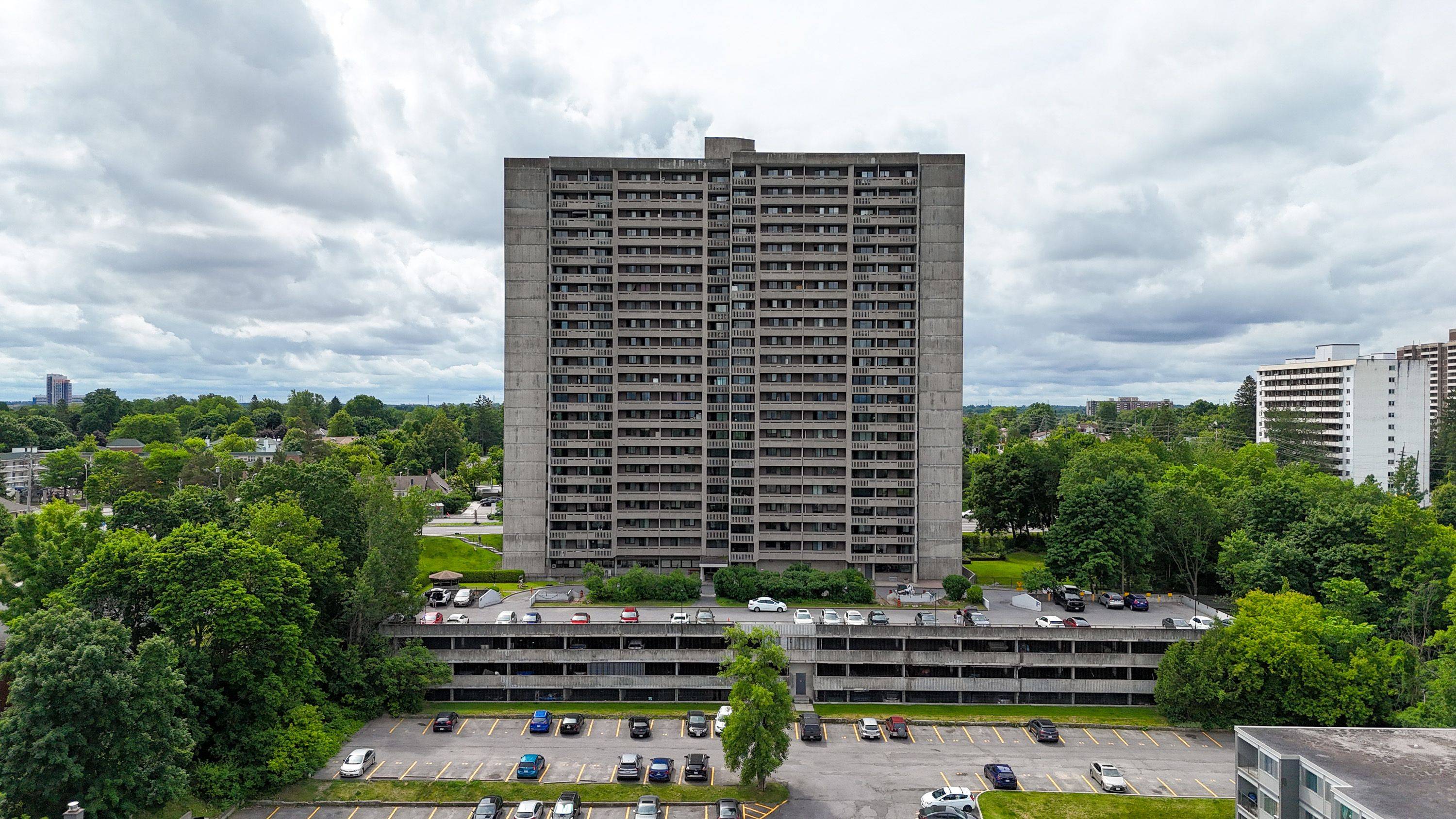 415 Greenview AVE #1301, Britannia - Lincoln Heights And Area, ON K2B 8G5