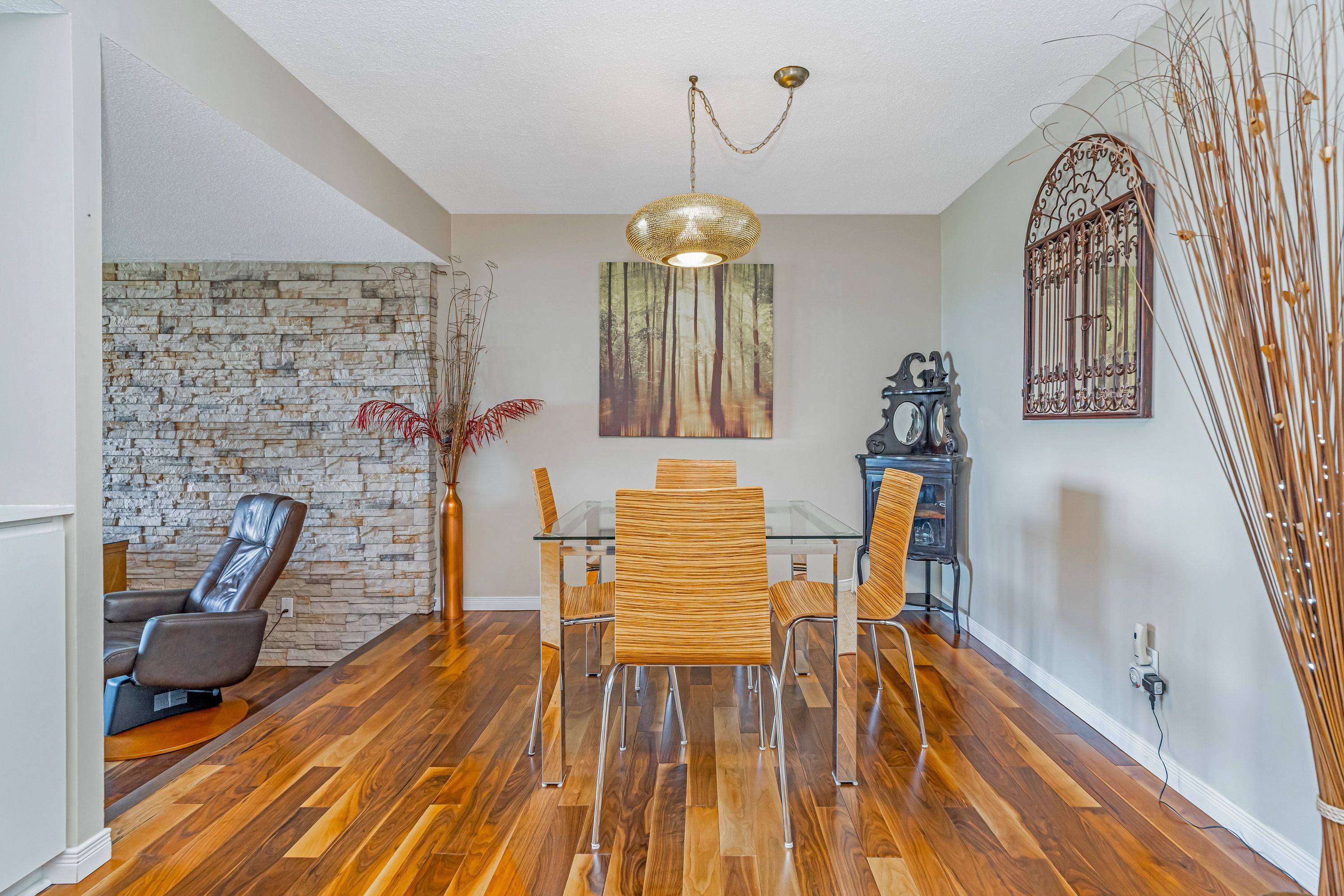 Britannia - Lincoln Heights And Area, ON K2B 8G5,415 Greenview AVE #1301