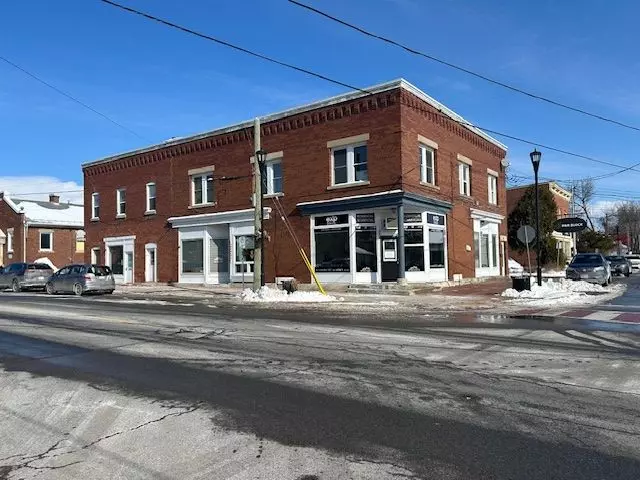 Russell, ON K4R 1C8,1133 Concession ST