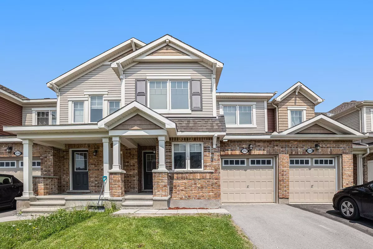 Kanata, ON K2V 0K3,552 Roundleaf WAY