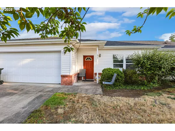 Junction City, OR 97448,945/947 W 17th AVE