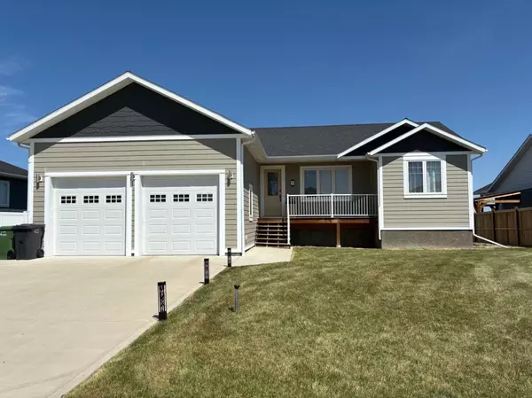 73 Copperleaf Bay, Magrath, AB T0K 1J0