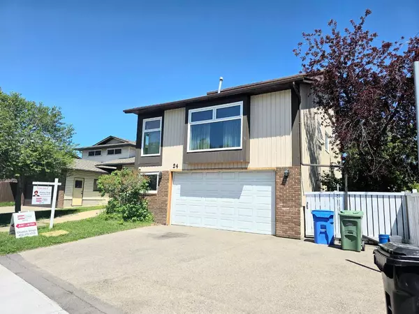 24 Whiteram Gate Northeast, Calgary, AB T1Y 5J6
