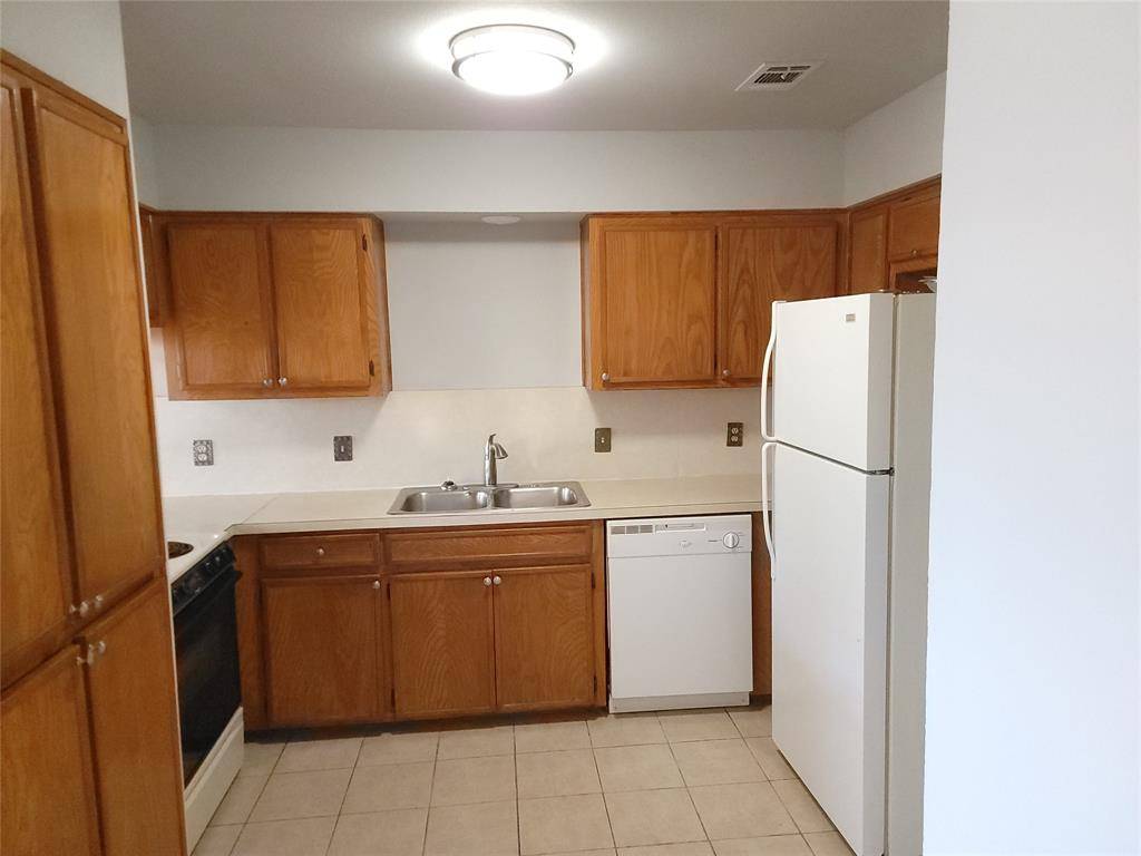 Cedar Hill, TX 75104,1104 Suburban Street