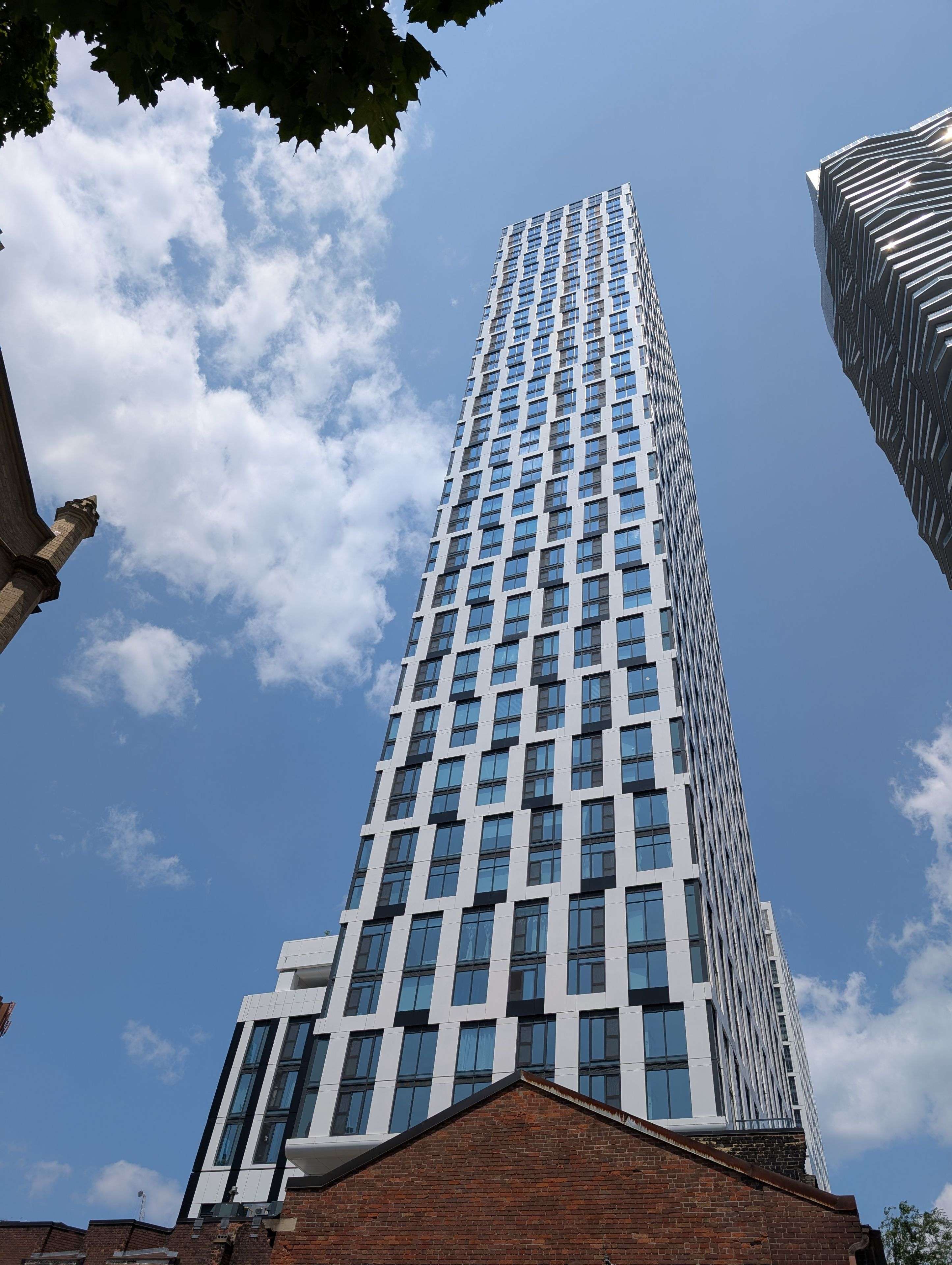 252 Church ST #5206, Toronto C08, ON M5B 0E6