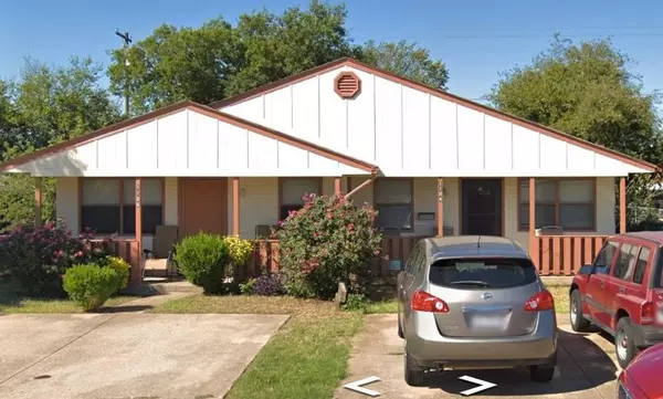 1104 Suburban Street, Cedar Hill, TX 75104