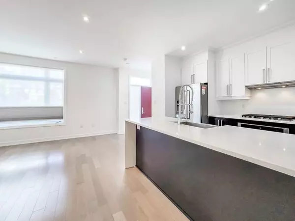 Mississauga, ON L5B 0K2,4020 Parkside Village DR #2