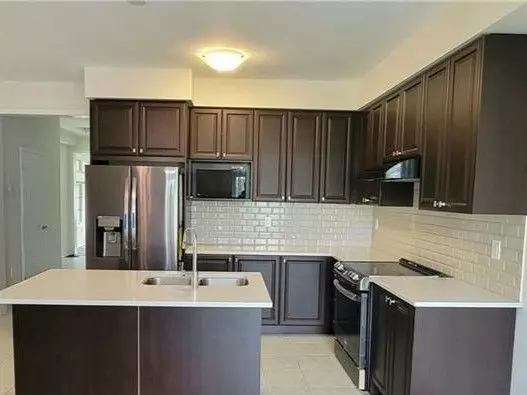 Niagara Falls, ON L2H 3S3,8834 Sourgum AVE