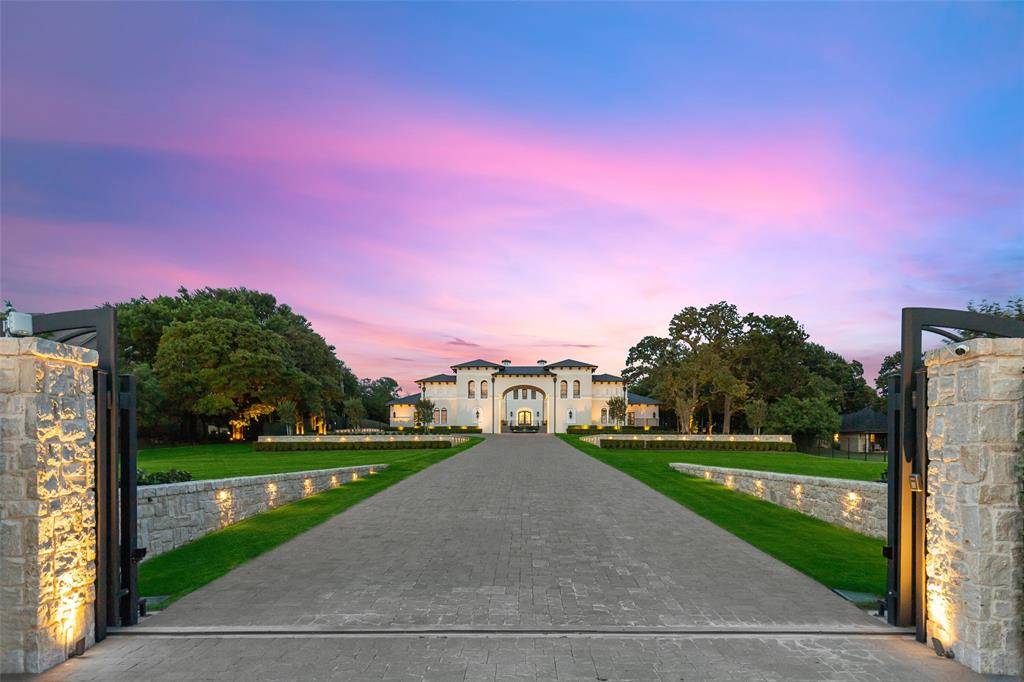 Southlake, TX 76092,1469 Sunshine Lane