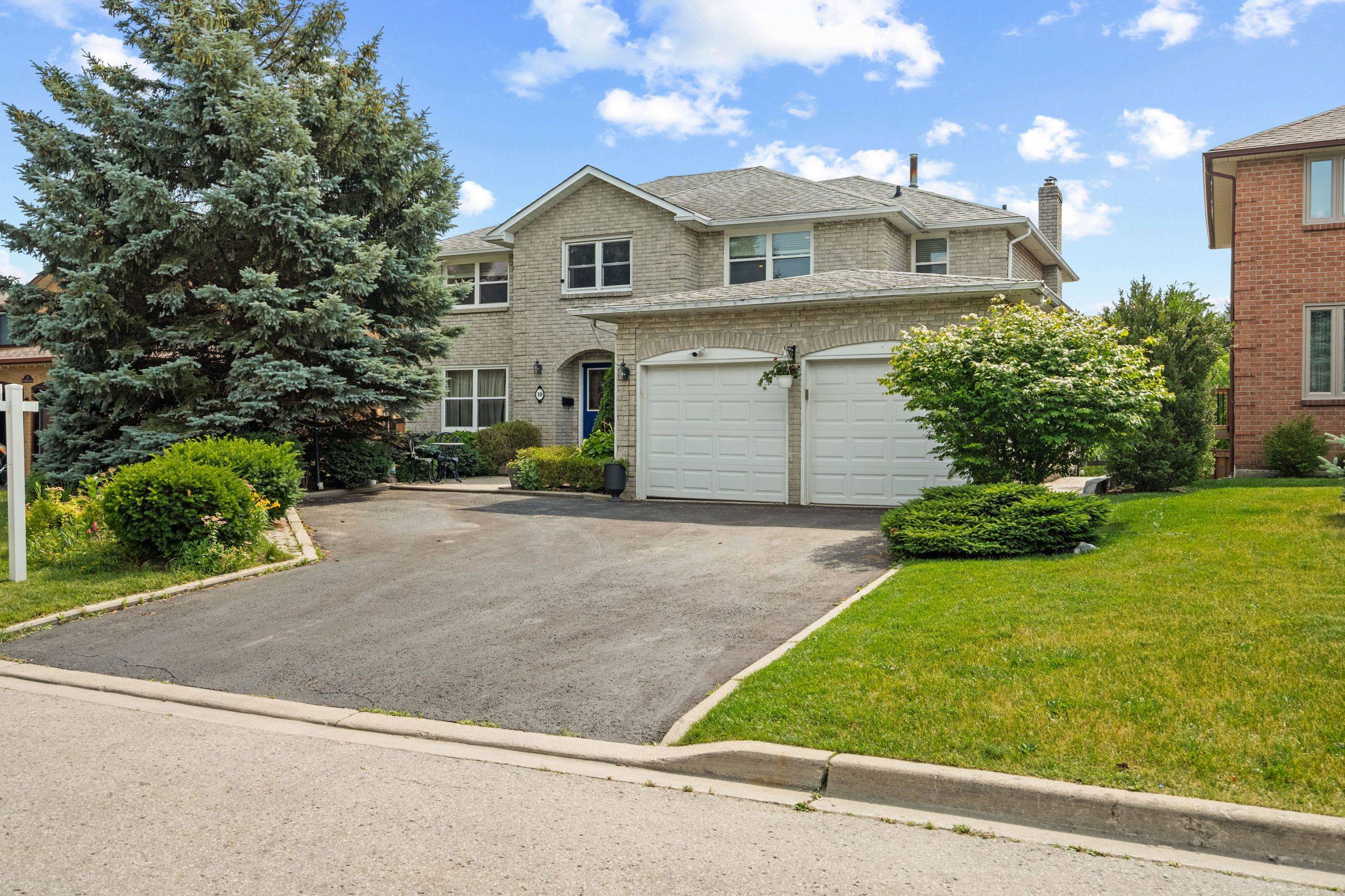 10 Whitmore CT, Brampton, ON L6Z 2A5