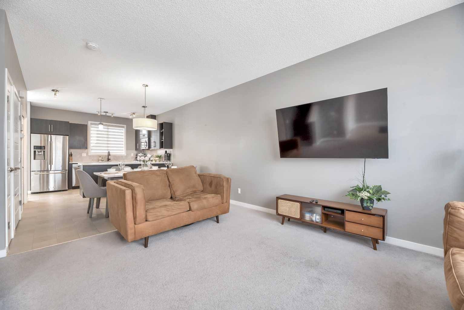 Calgary, AB T3N 1H3,1544 CORNERSTONE BLVD