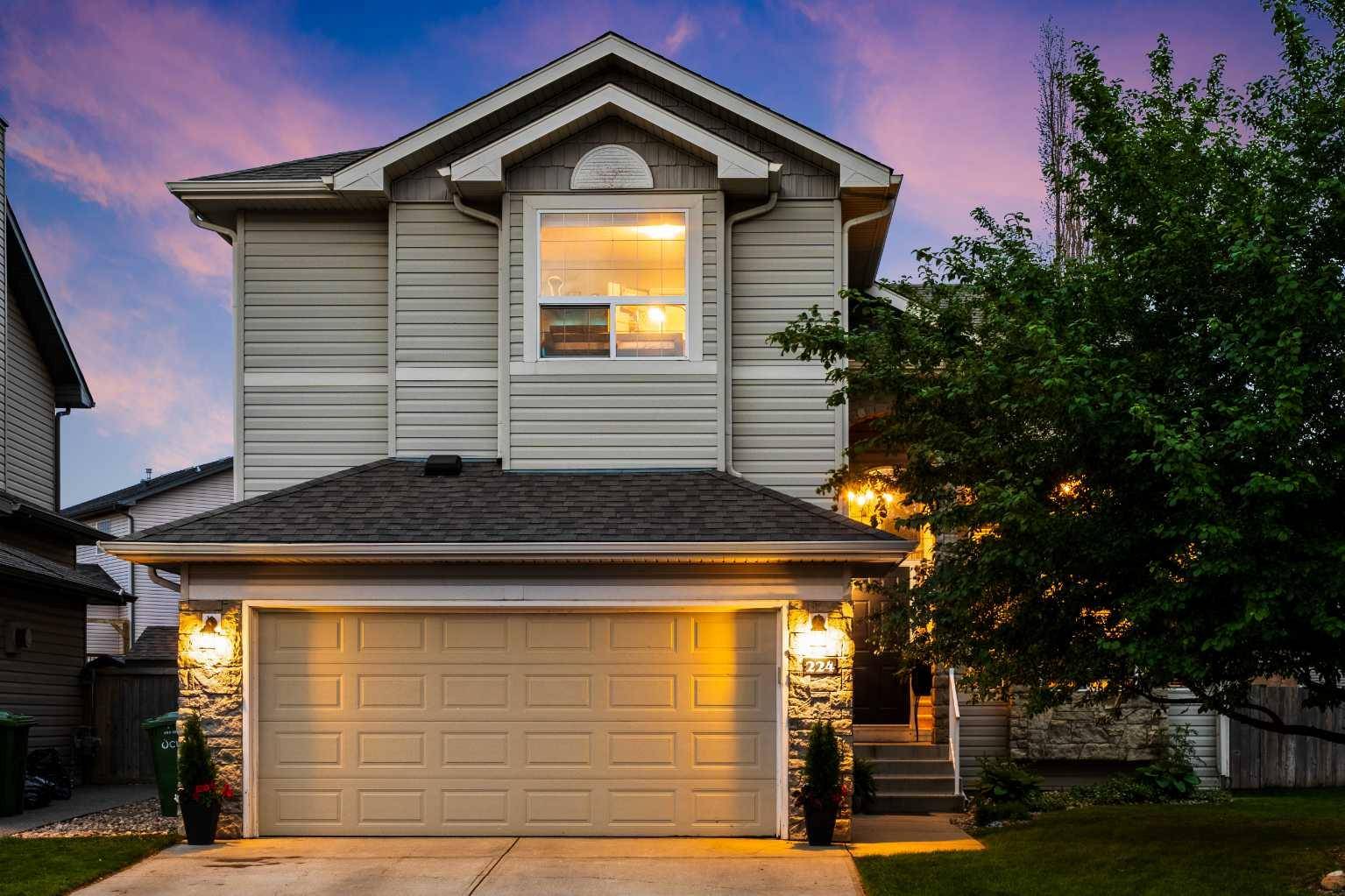 224 Cove CT,  Chestermere,  AB T1X 3P6
