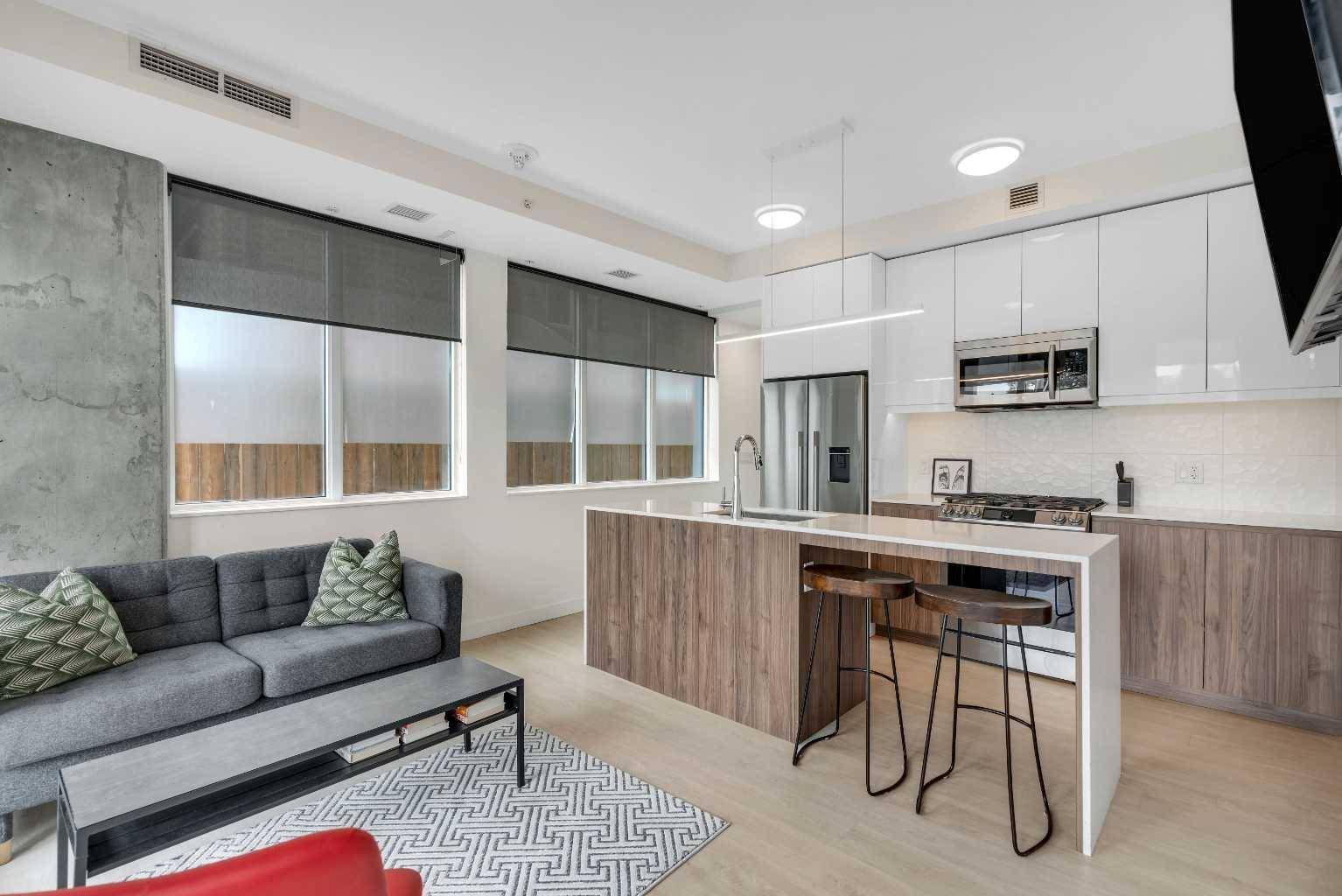 317 9A ST NW, Calgary, AB T2N 1T7