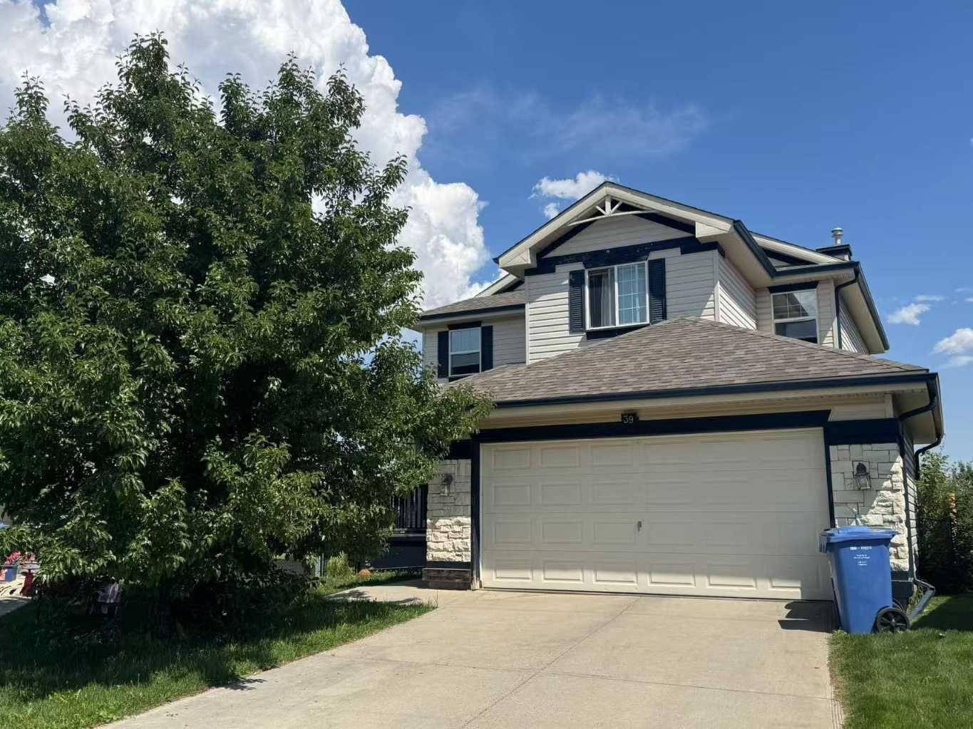 39 Citadel Crest Heath Northwest, Calgary, AB T3G4W4