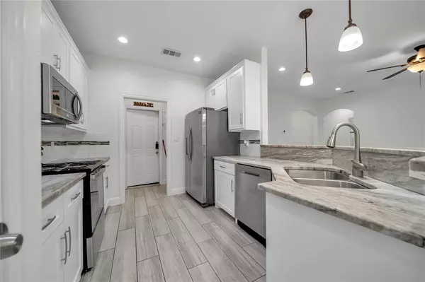 Dallas, TX 75216,4510 Solar Lane