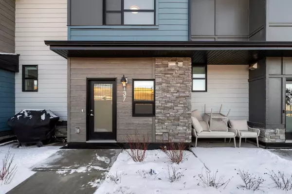42 Cranbrook GDNS SE #137, Calgary, AB T3M 3N9