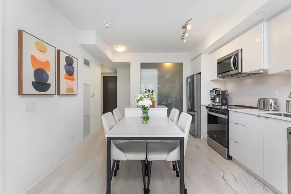 1461 Lawrence AVE W #407, Toronto W04, ON M6L 0A6