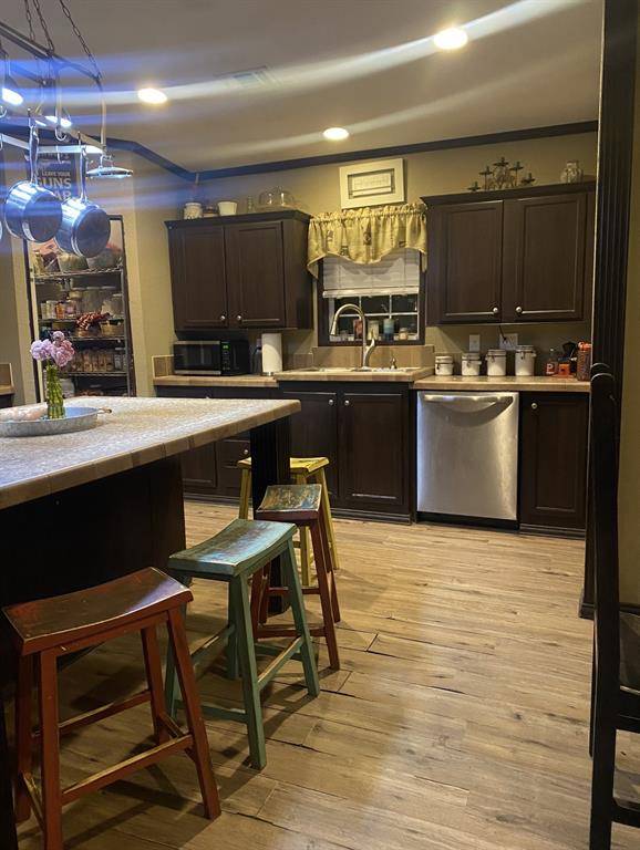 Ivanhoe, TX 75447,939 County Road 2110