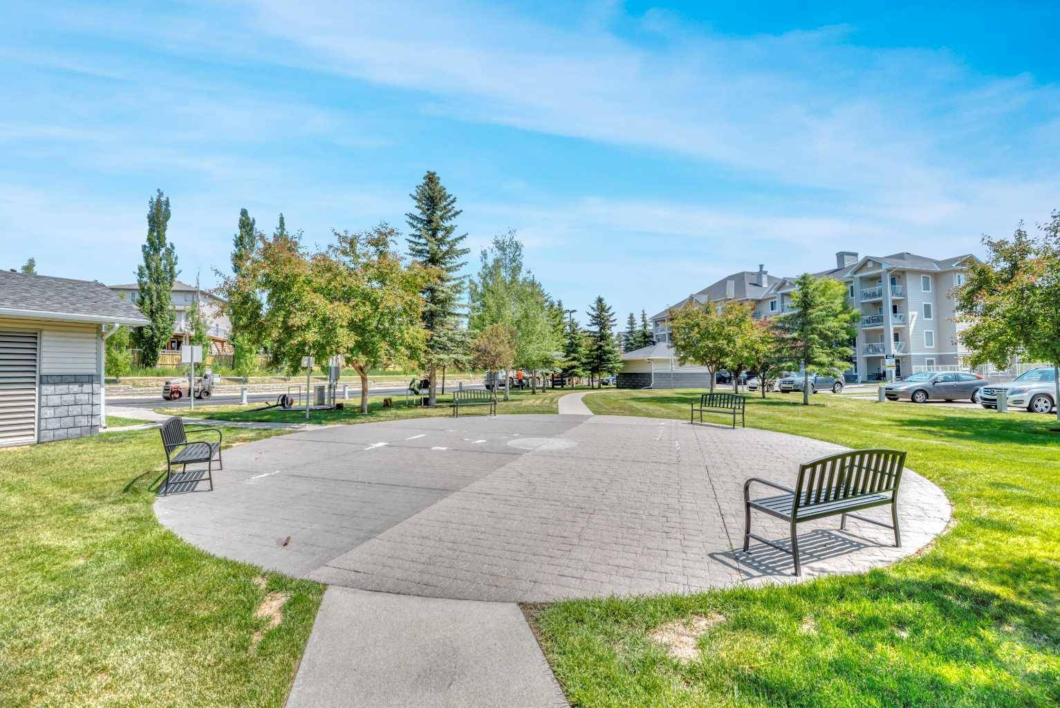 Calgary, AB T2A 7Z2,1620 70 ST SE #3212